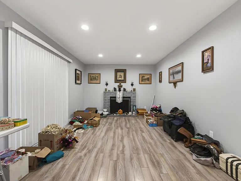 4351 Frost Dr — Photo 29