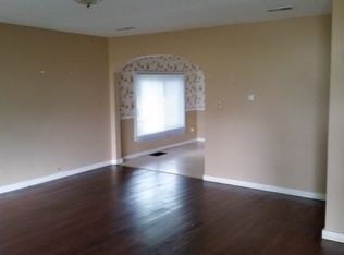 111 N Front St, Syracuse, IN 46567
