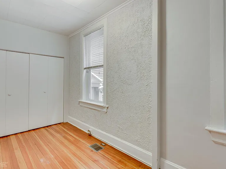 2525 N Wayne Ave #1 — Photo 7