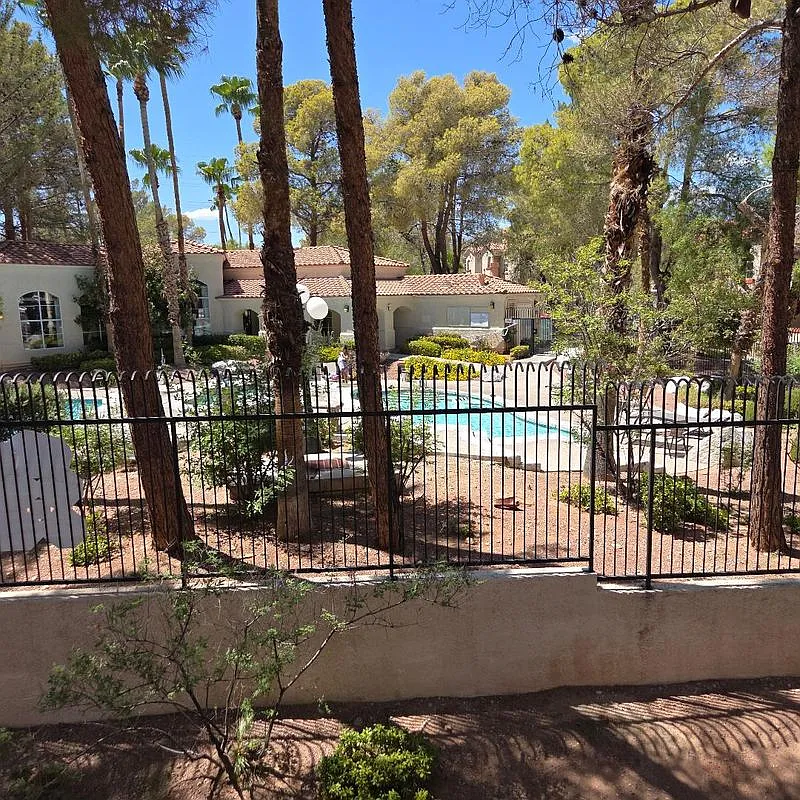 3 bed, 2.0 bath, 1112 sqft, $1,850 — Photo 1