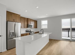 6666 Wildflower Way, Excelsior, MN 55331