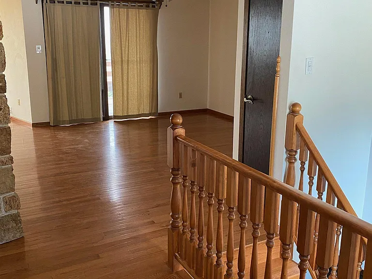 4050 E Ridge Rd — Photo 7