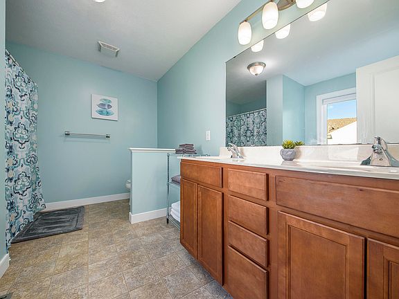 5th image of 8102 Hemel Ln