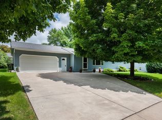 410 Adams Dr W, Young America, MN 55397