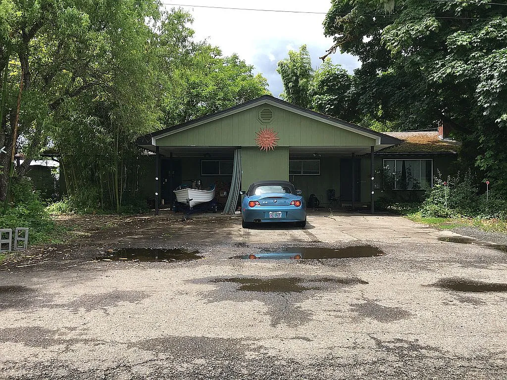 354-356 NW Rainwater Ln photo 1