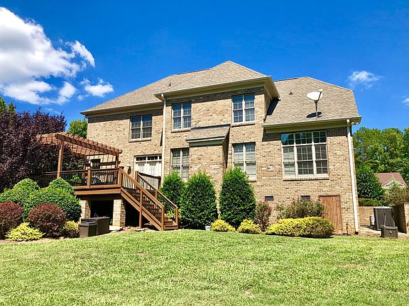 3rd image of 4823 Rockwood Dr
