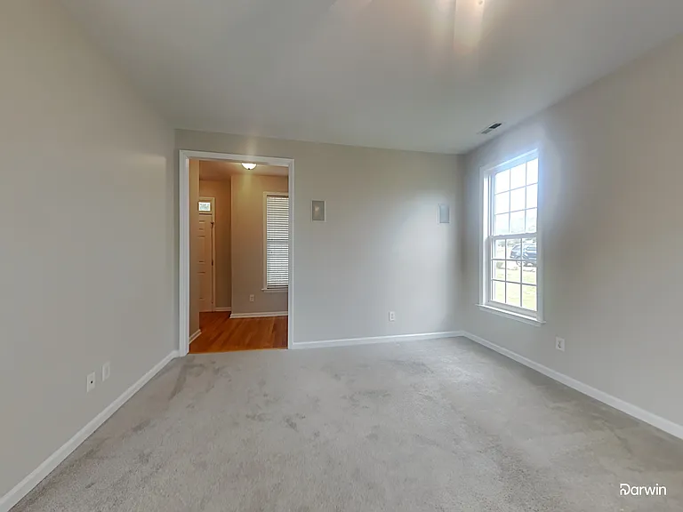 220 McCarthy Dr — Photo 16