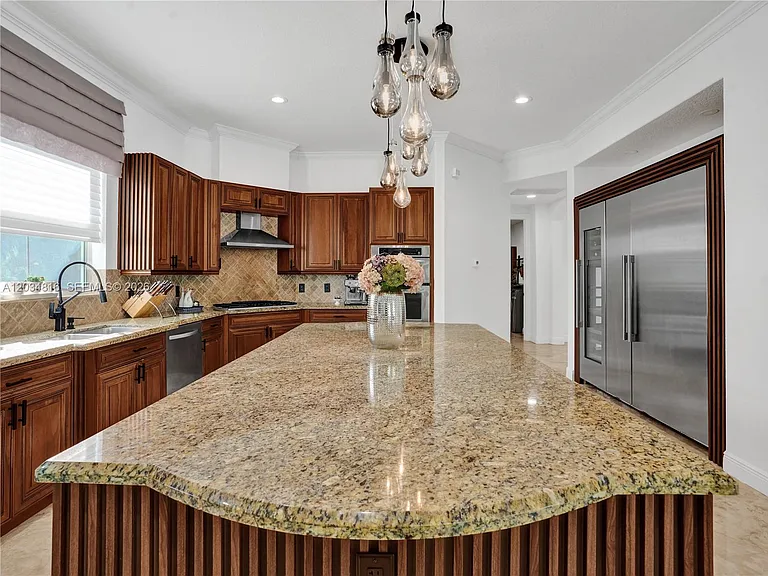 14321 Jockey Cir N — Photo 37