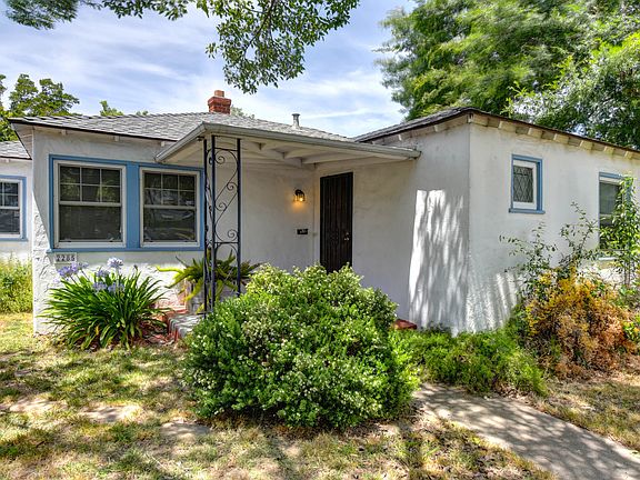 4th image of 2285 Fernley Ave
