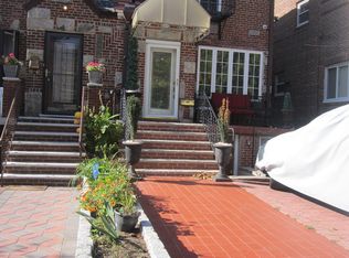 6352 79th St, Middle Village, NY 11379