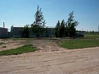 1st image of 910 S Valley Dr