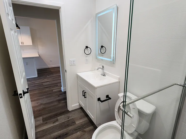 728 W 1st Ave #201 — Photo 8