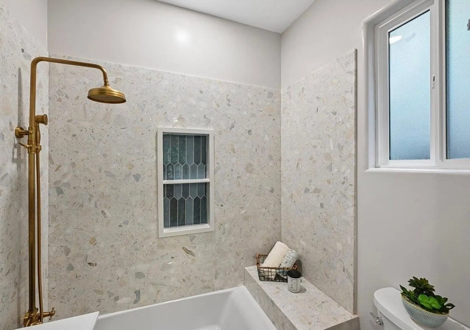 Fully Rebuilt from the Studs | 3BR + Office | 3BA | Downtown Sacramento | Near Southside Park — Photo 2