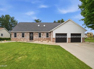 3075 Hummingbird St, Lima, OH 45807