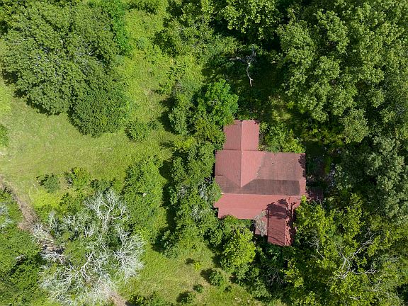 2nd image of 902 County Road 4131 N