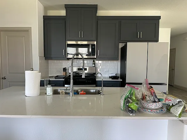 3125 Lucia Way — Photo 8