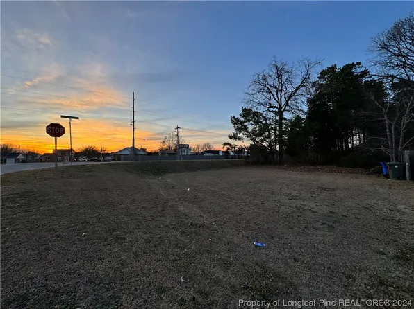 1540 Heartland Dr, Fayetteville, NC 28314