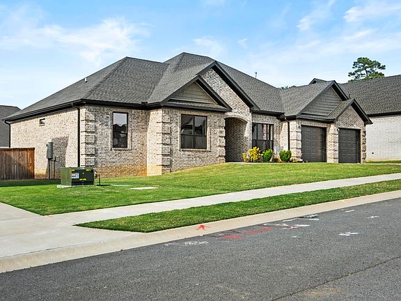 2nd image of 12 Denali Ln