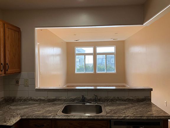 4th image of 7309 Arverne Mews Dr #2