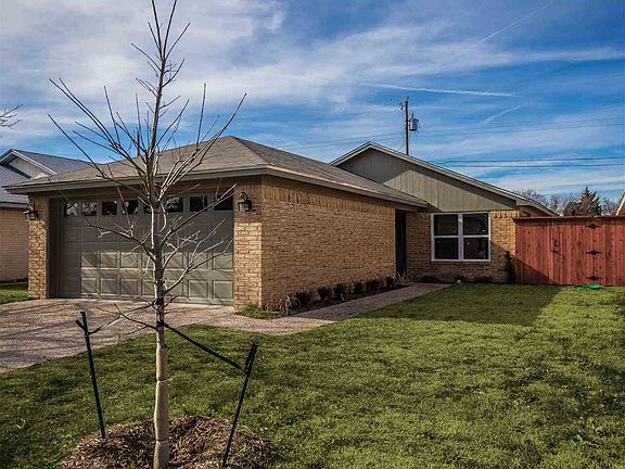 2nd image of 1000 Chapel View Dr
