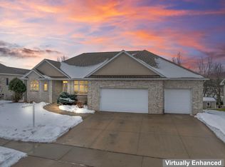 2090 Jade Ln NE, Rochester, MN 55906