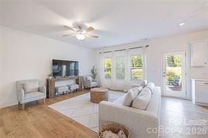 3rd image of 173 Tillery Ln
