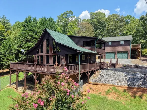 143 Lawrence Dr, Murphy, NC 28906