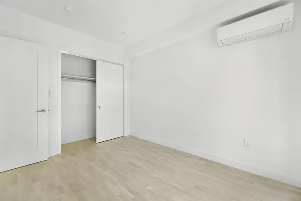 Rented by REAL New York | media 5