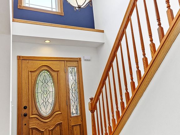 3rd image of 7012 Waterway Ct