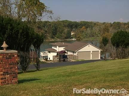 2nd image of 138 Lakecrest Pl