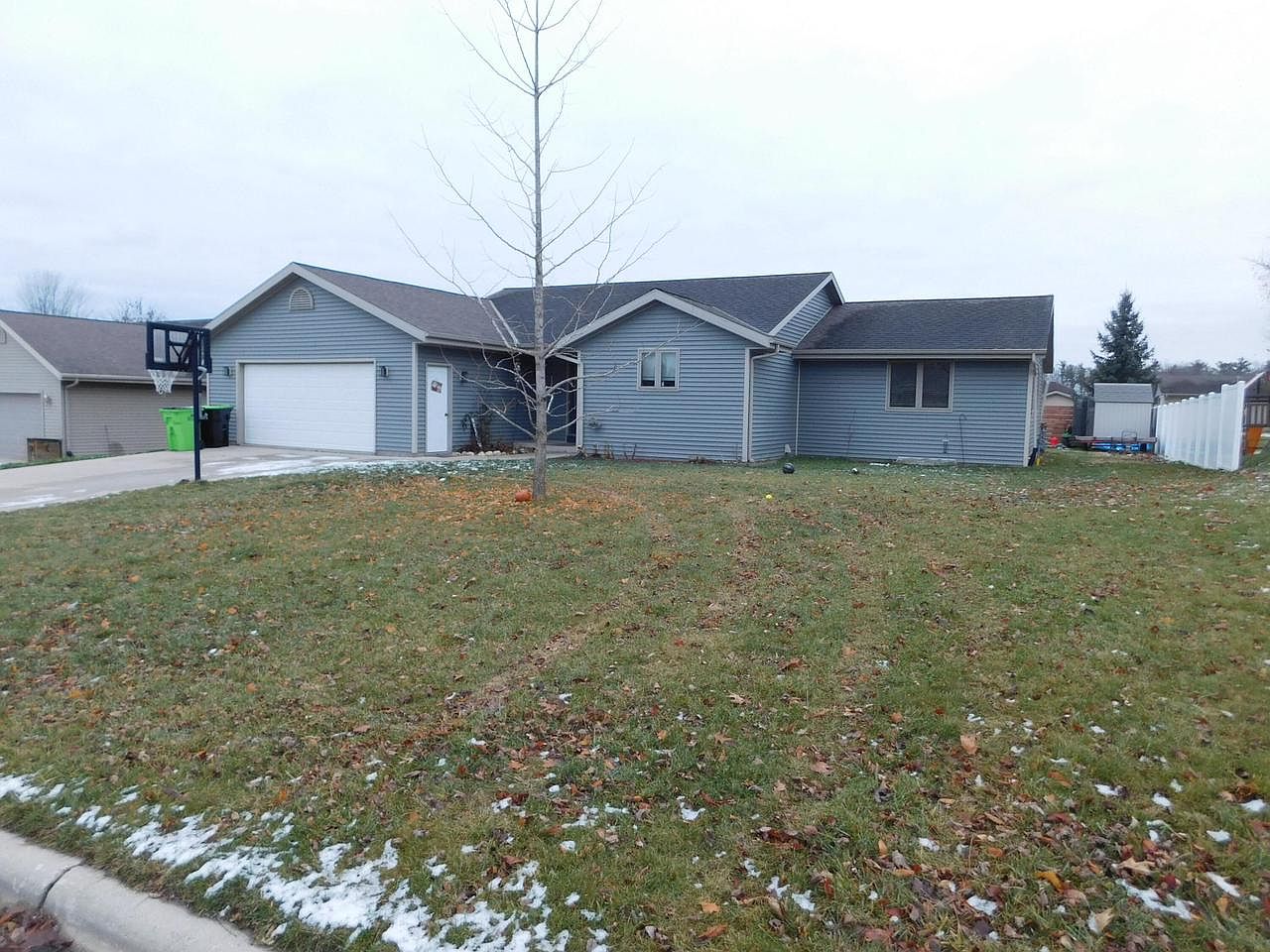 1807 Mapletree ROAD, Howards Grove, WI 53083 Zillow