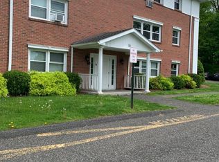 17 Fordyce Ct APT 14, New Milford, CT 06776
