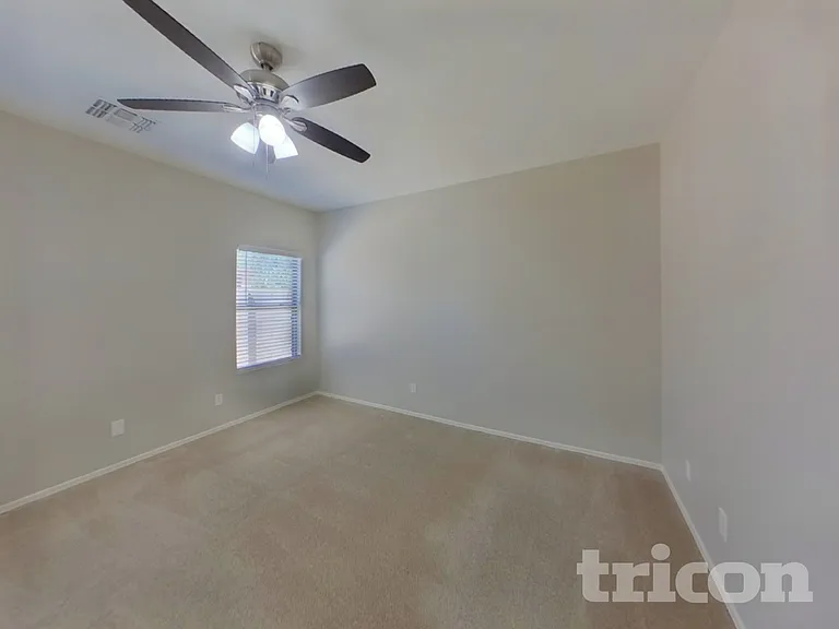 40086 W Bonneau St — Photo 9