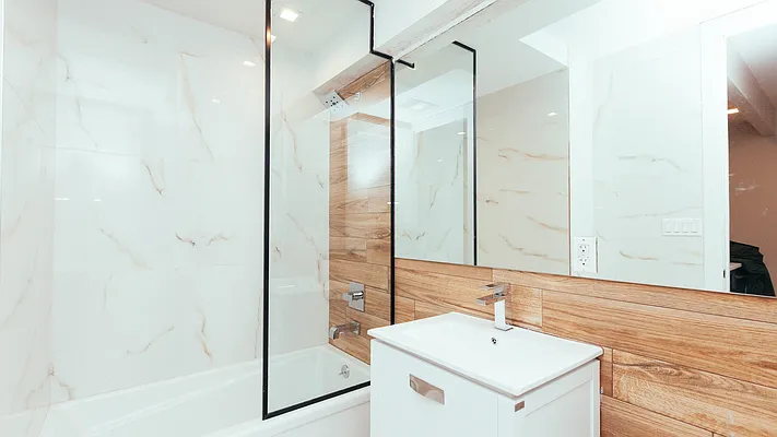 Rented by Nooklyn NYC LLC | media 28