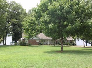 642 Carriage Cove Rd, Cadiz, KY 42211