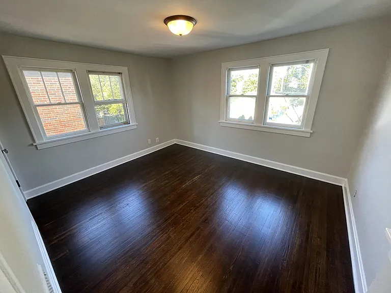 2956 Indianola Ave — Photo 13