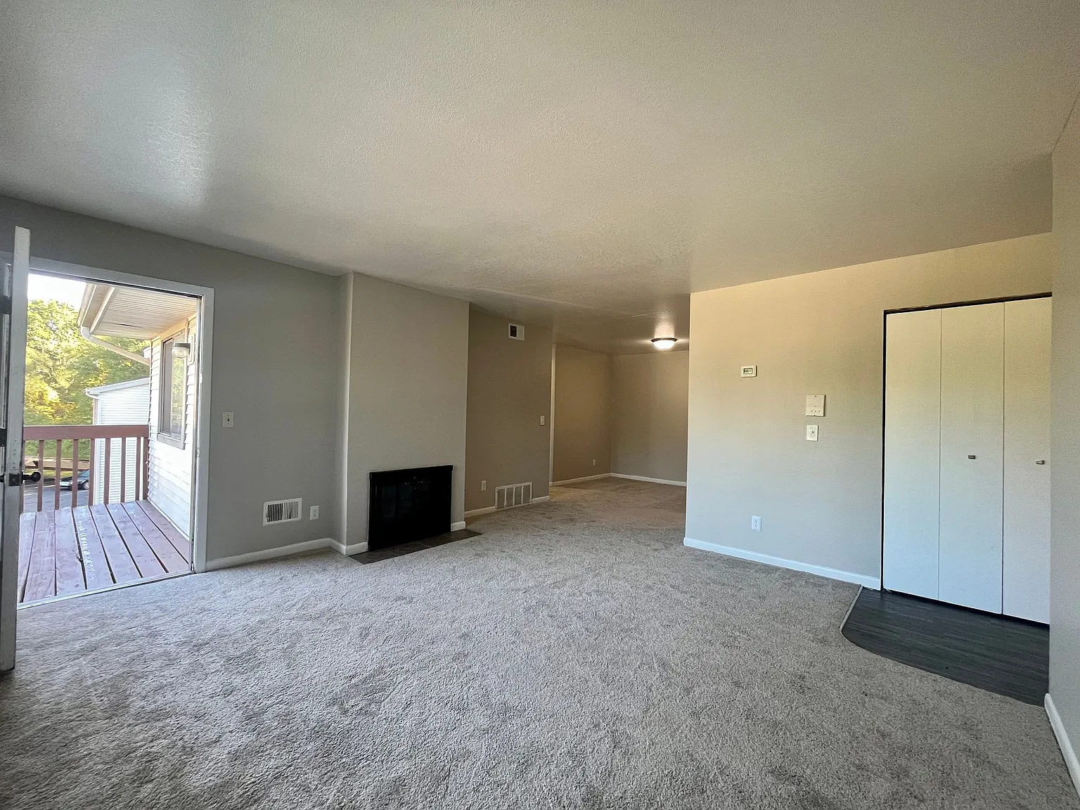 Fox Grove Apartments — Photo 2