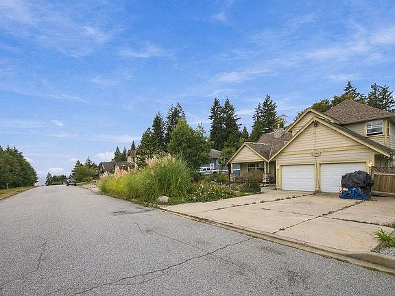 3rd image of 475 Harry Rd