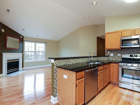 4th image of 1575 Auburn Ln