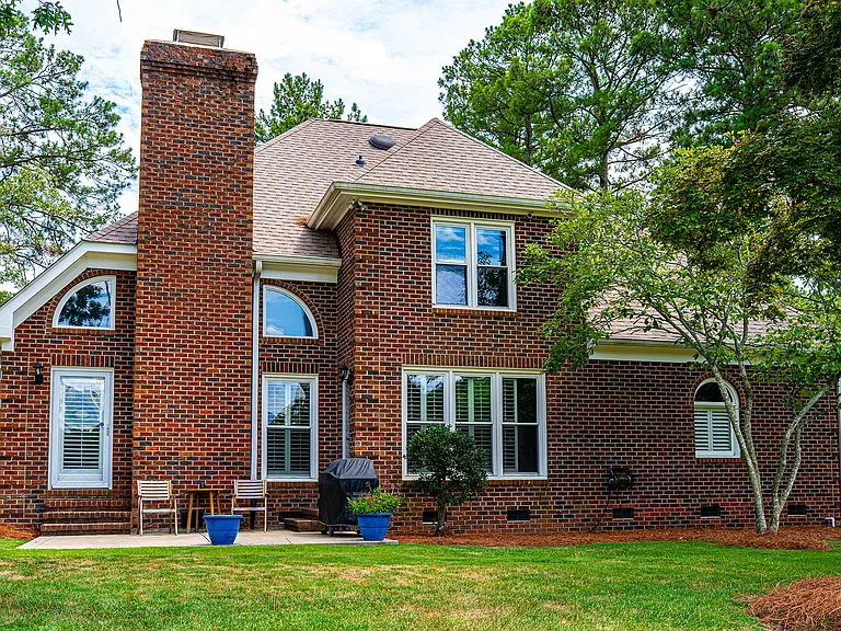 6028 Iverleigh Cir — Photo 39