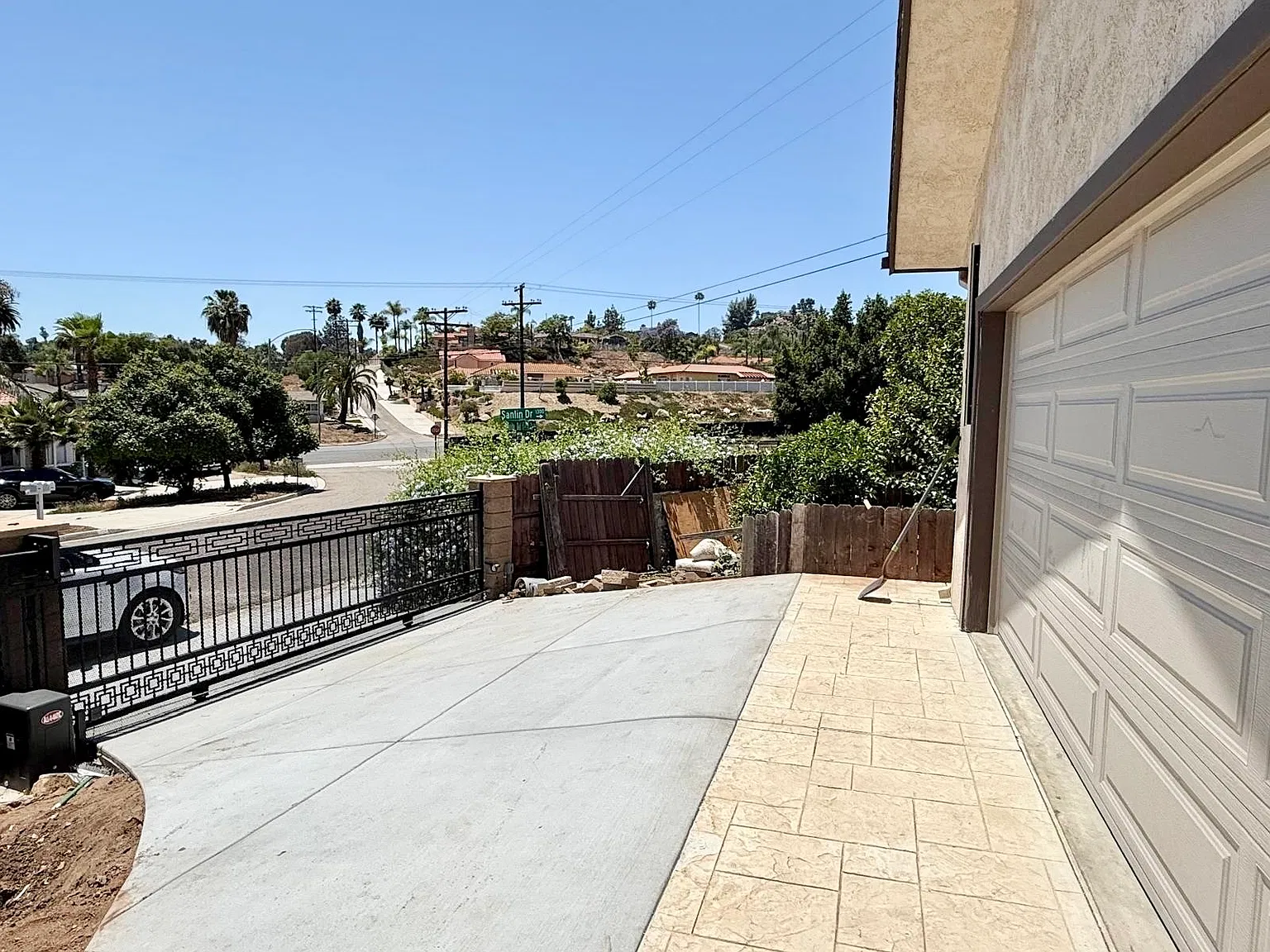 Falda Del Cerro Court 1522 - 1 — Photo 3