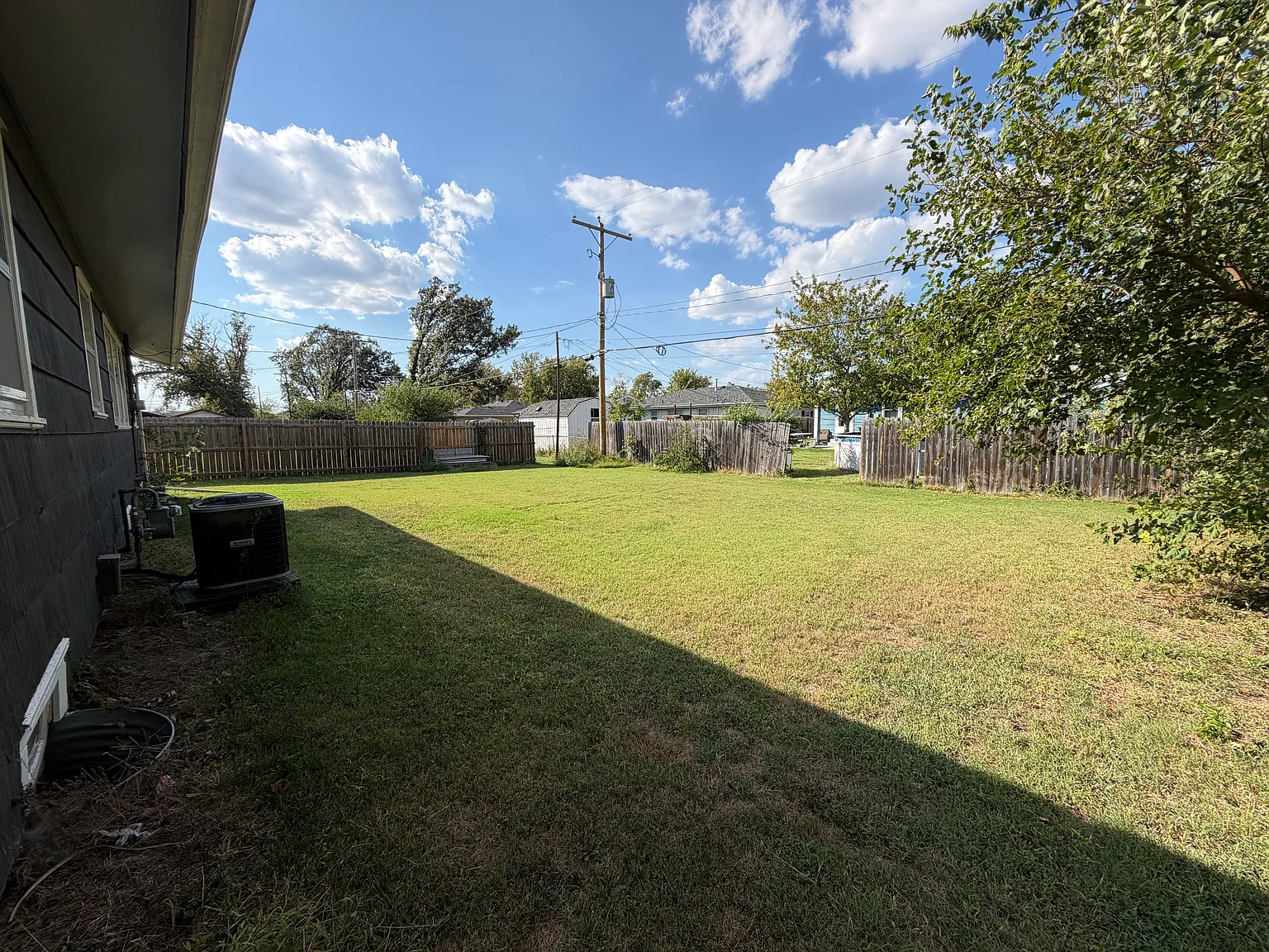 3 bed, 1118 sqft, $1,525 — Photo 1