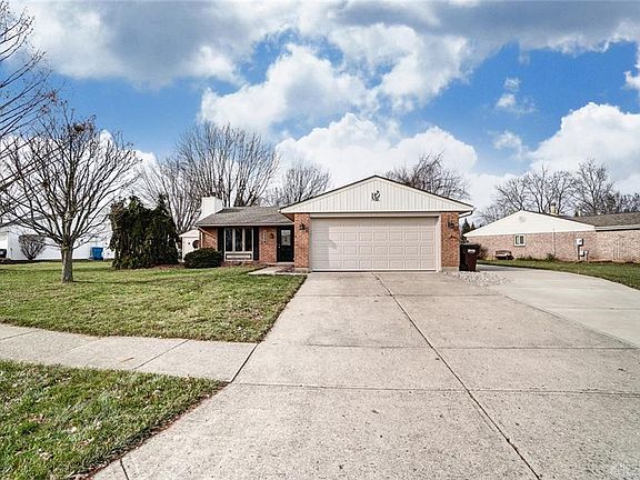 3rd image of 2320 Windsor Village Dr