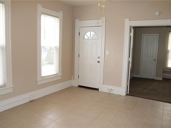 3rd image of 69 Palmetto Ave