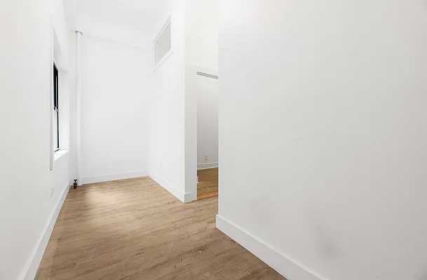 Rented by REAL New York | media 15