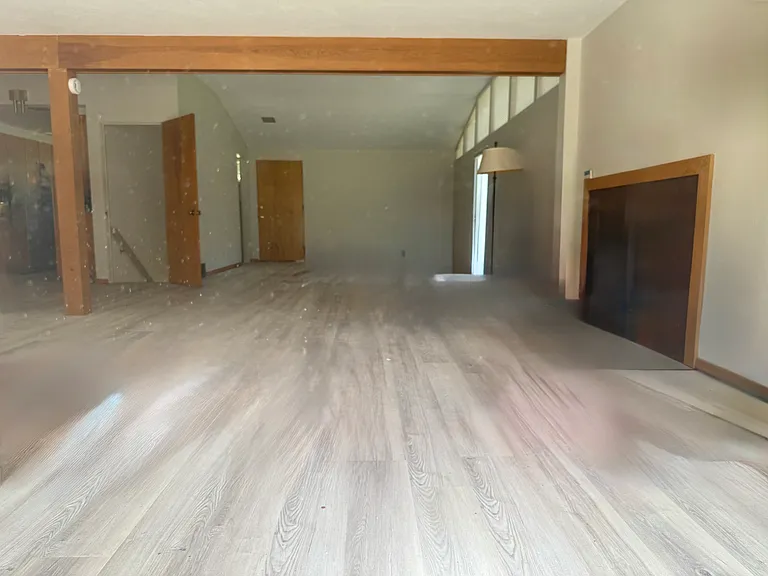 503 Hessel Blvd — Photo 76