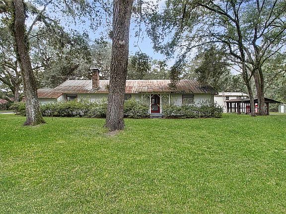 2nd image of 3350 NE 125th Terrace Rd