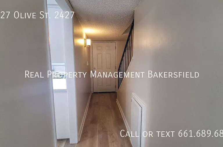 2427 Olive St #2427 — Photo 9