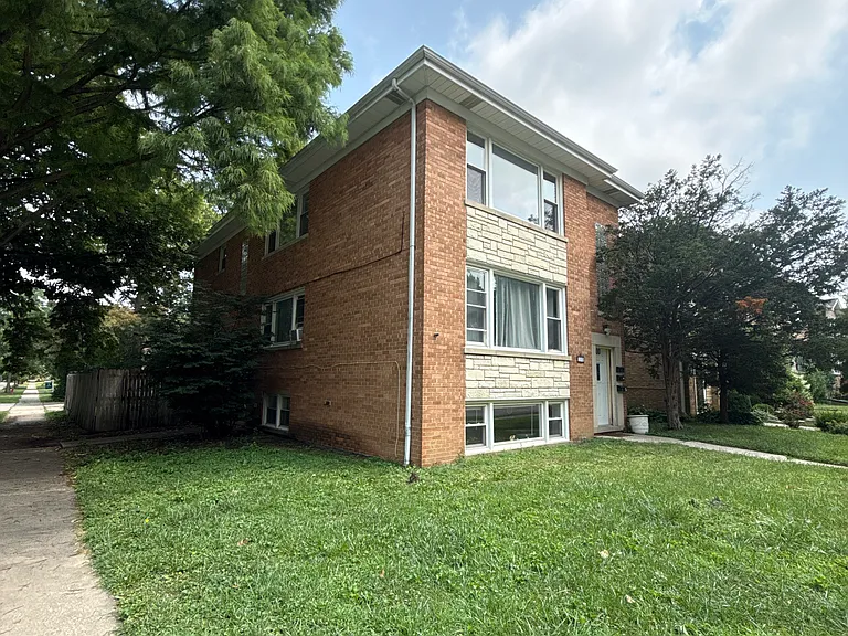100 Forest Ave #2 — Photo 10