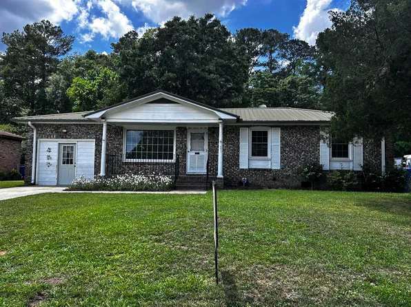 4722 Foxwood Dr, North Charleston, SC 29418
